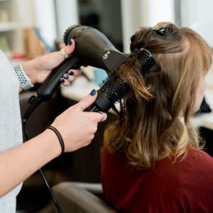 Common Factors to Consider While Choosing a Hair Salon